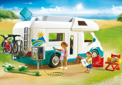 PLAYMOBIL 70088 FAMILY FUN -  FAMILY CAMPER