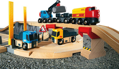 BRIO SET - RAIL & ROAD LOADING SET - 32 PIECES