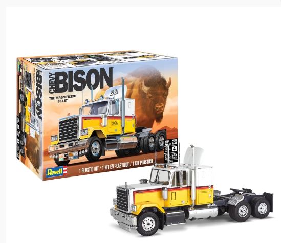 REVELL 1:32 CHEVY BISON SEMI TRUCK MODEL KIT