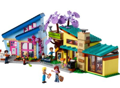 LEGO 42620 OLLY AND PAISLEY'S FAMILY HOUSES