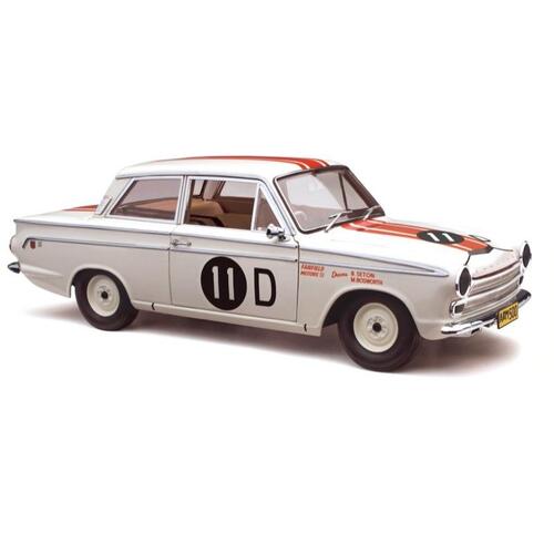 CLASSIC CARLECTABLES 1:18 FORD CORTINA GT 500 1965 BATHURST WINNER