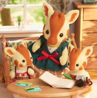 SYLVANIAN FAMILIES - HIGHBRANCH GIRAFFE FAMILY