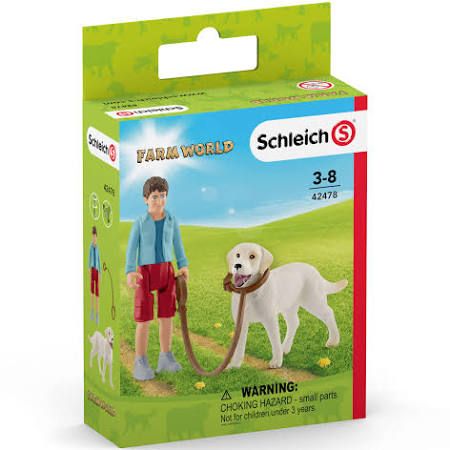 SCHLEICH WALKING WITH LABRADOR RETRIEVER